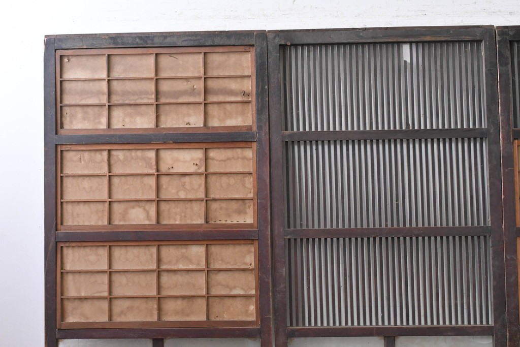 和製アンティーク　大正期から昭和初期　すっきりとした幅狭格子戸4枚セット　(R-086599)