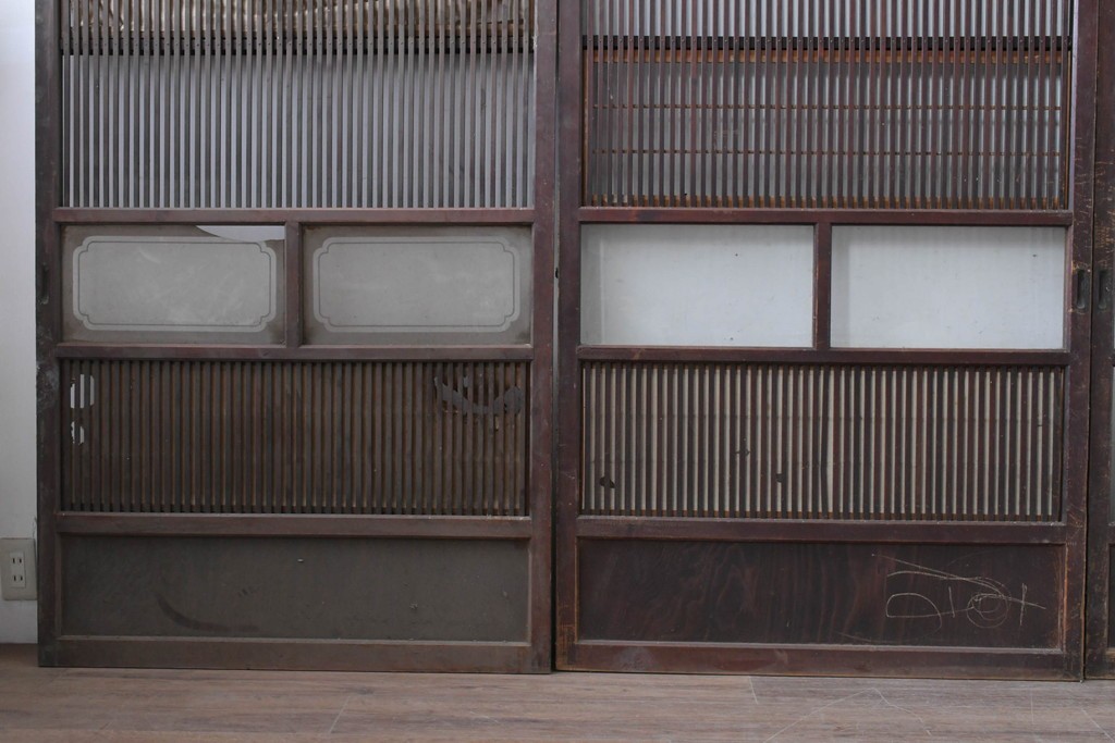 和製アンティーク　大正期から昭和初期　細やかな縦格子が美しい格子戸4枚セット　(R-086601)