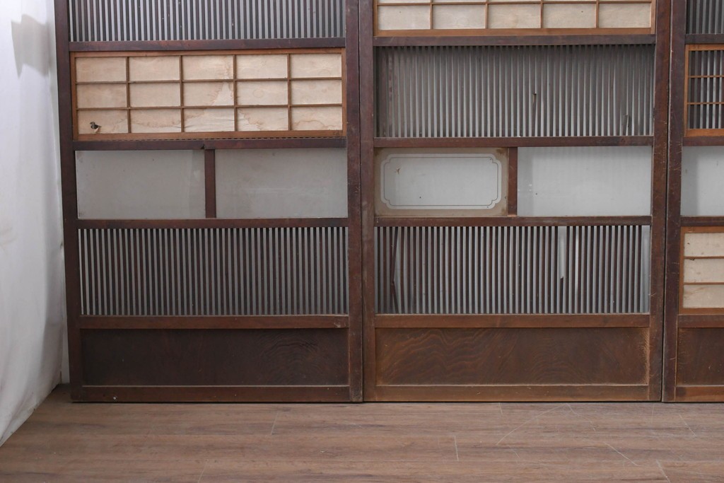 和製アンティーク　大正期から昭和初期　細やかな縦格子が美しい格子戸4枚セット　(R-086601)