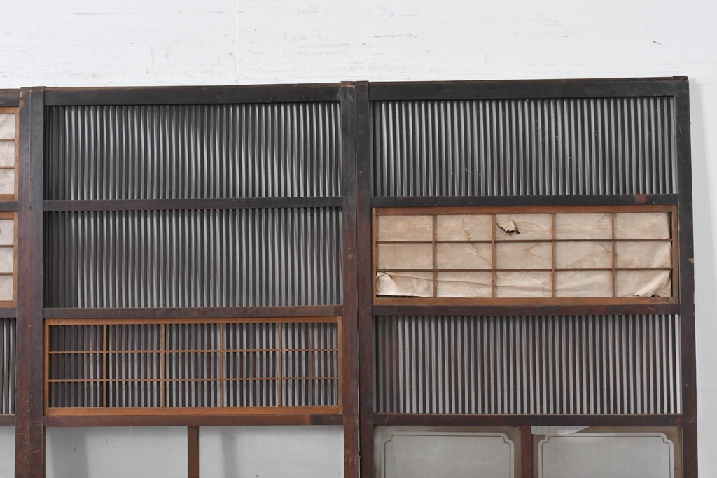 和製アンティーク　大正期から昭和初期　細やかな縦格子が美しい格子戸4枚セット　(R-086601)