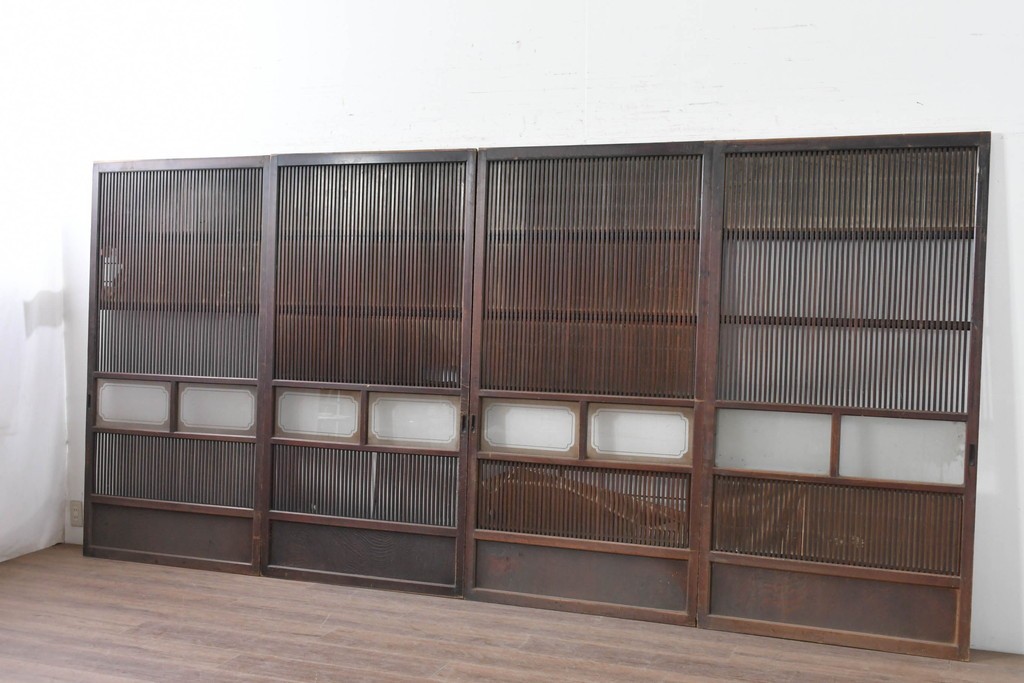 和製アンティーク　大正期から昭和初期　細やかな縦格子が美しい格子戸4枚セット　(R-086602)
