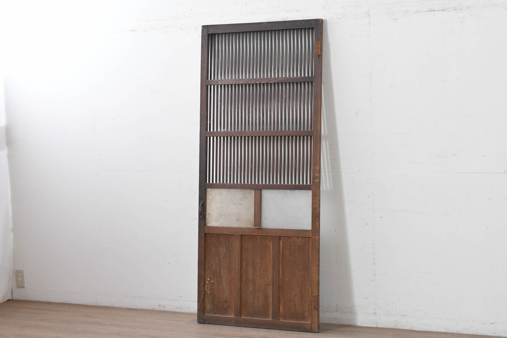 アンティーク建具　昭和初期　格子の美しい風合い豊かな格子戸1枚　(R-086604)