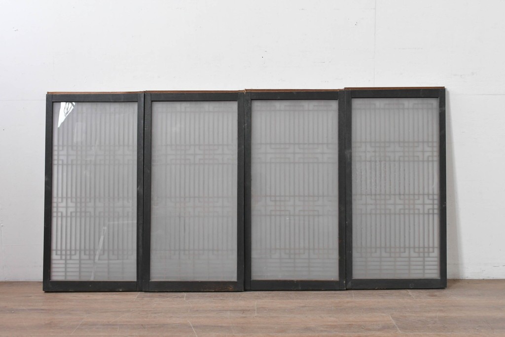 ヴィンテージ建具　昭和中期　組子細工が美しい片面ガラスの書院窓4枚セット　(R-086606)