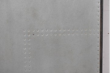 中古　希少な廃番品　CRASH GATE(クラッシュゲート)　GIN FRAME E(ジン フレームE)　トタン　杉材　無骨なデザインのマグネットボード　(R-086608)