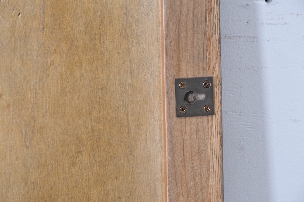 中古　希少な廃番品　CRASH GATE(クラッシュゲート)　GIN FRAME E(ジン フレームE)　トタン　杉材　無骨なデザインのマグネットボード　(R-086608)