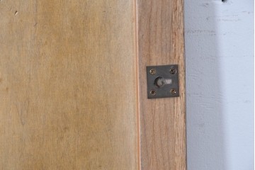 中古　希少な廃番品　CRASH GATE(クラッシュゲート)　GIN FRAME E(ジン フレームE)　トタン　杉材　無骨なデザインのマグネットボード　(R-086608)