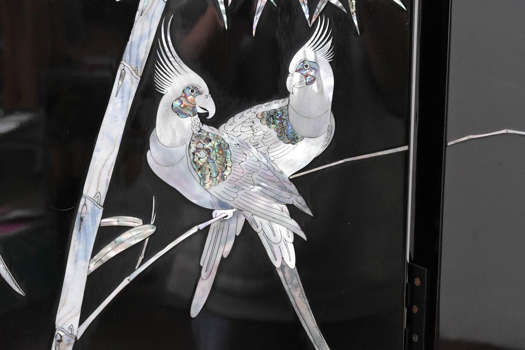 アジアンヴィンテージ　高級品　螺鈿細工が美しい衝立て　定価約180万円　(R-086609)