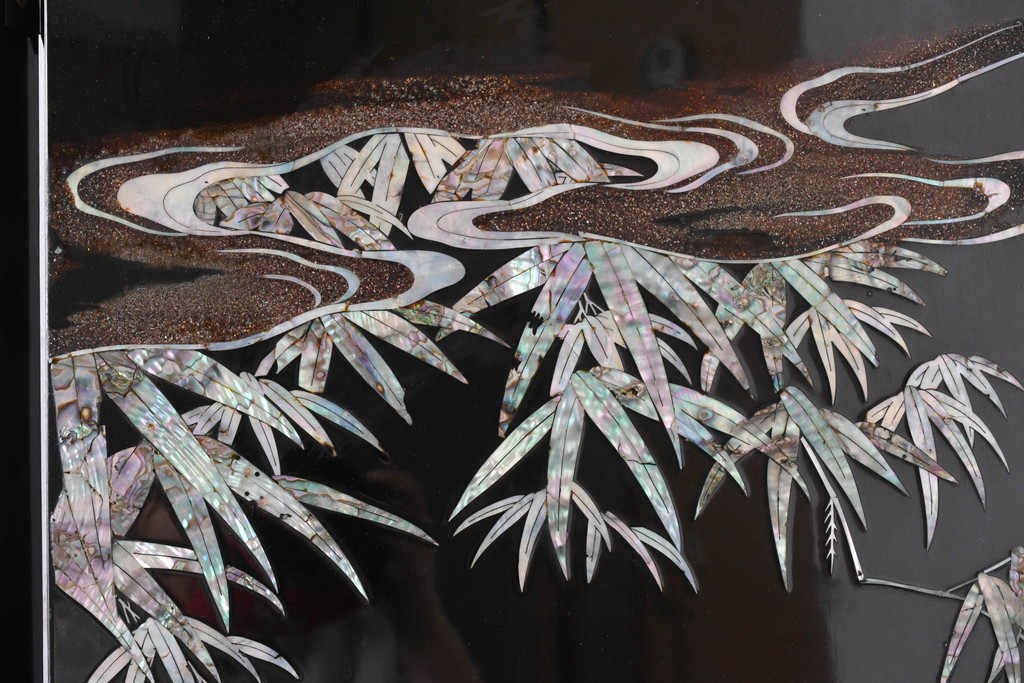 アジアンヴィンテージ　高級品　螺鈿細工が美しい衝立て　定価約180万円　(R-086609)