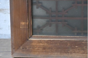 ヴィンテージ建具　昭和中期　端正な印象の組子格子をあしらった両面ガラスの欄間1枚　(R-086611)
