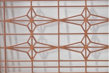 ヴィンテージ建具　昭和後期　松・竹・梅の彫刻入り組子欄間2枚セット　(R-086615)