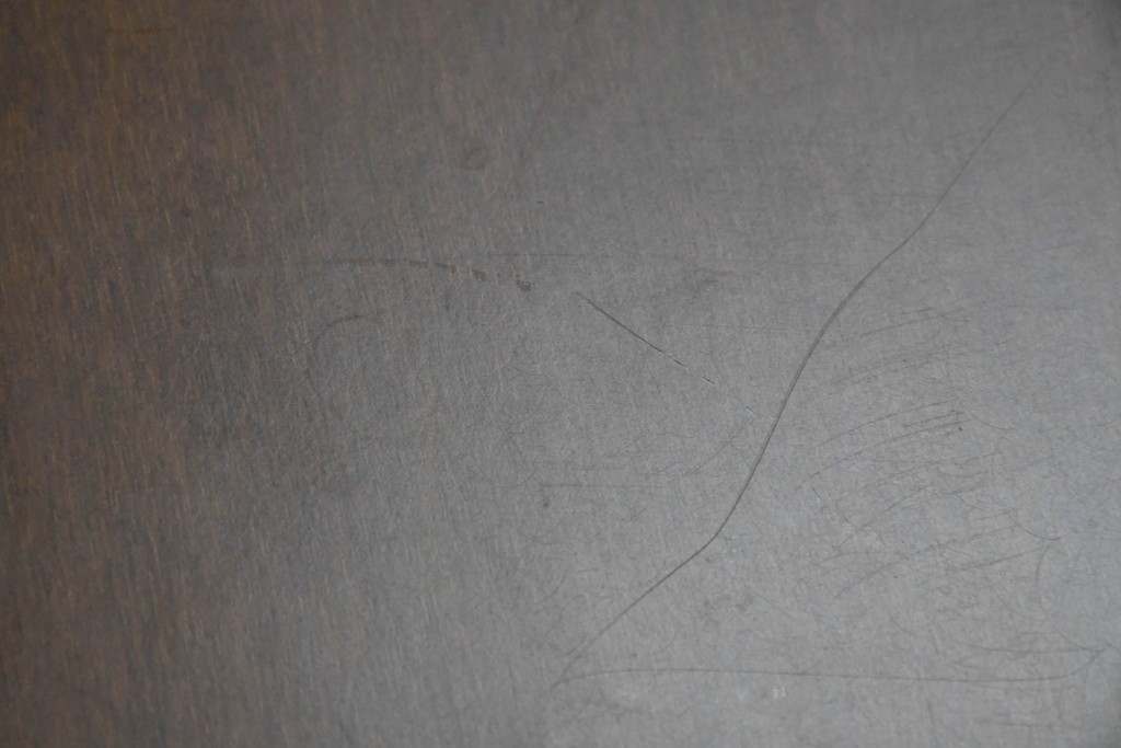 イタリアヴィンテージ　アンティーク調　ロココ様式の彫刻が優雅なサロンテーブル　(R-086617)