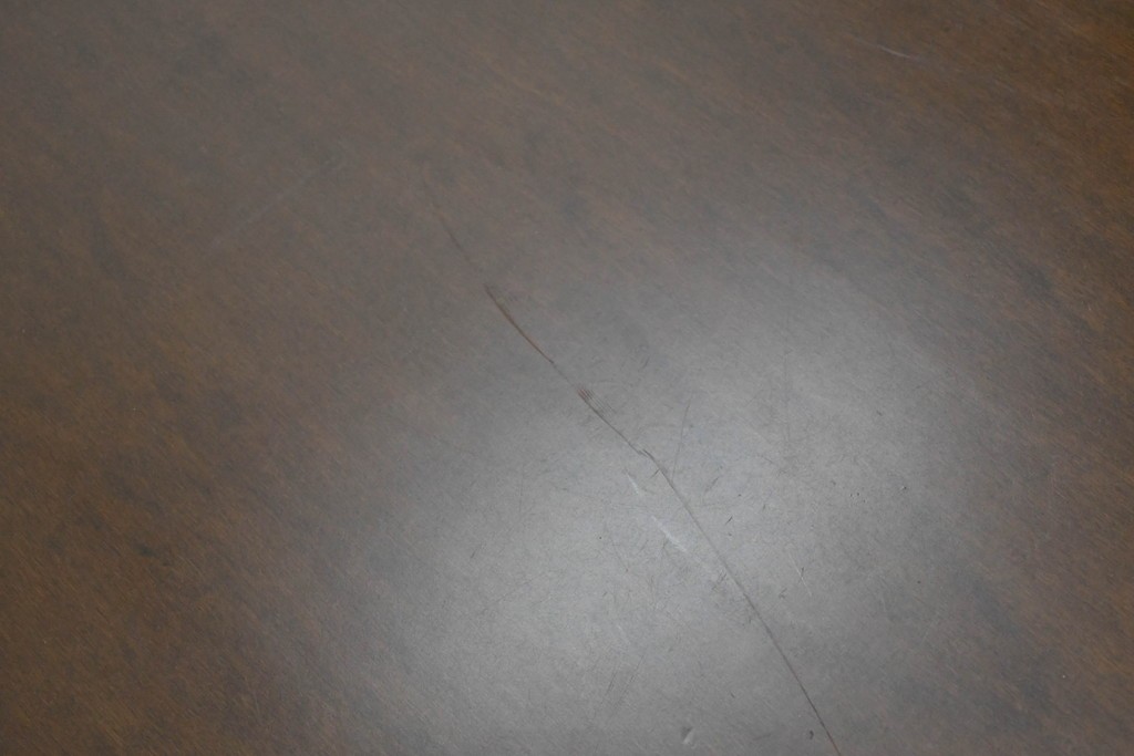 イタリアヴィンテージ　アンティーク調　ロココ様式の彫刻が優雅なサロンテーブル　(R-086617)