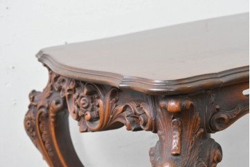 イタリアヴィンテージ　アンティーク調　ロココ様式の彫刻が優雅なサロンテーブル　(R-086617)