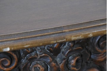 イタリアヴィンテージ　アンティーク調　ロココ様式の彫刻が優雅なサロンテーブル　(R-086617)