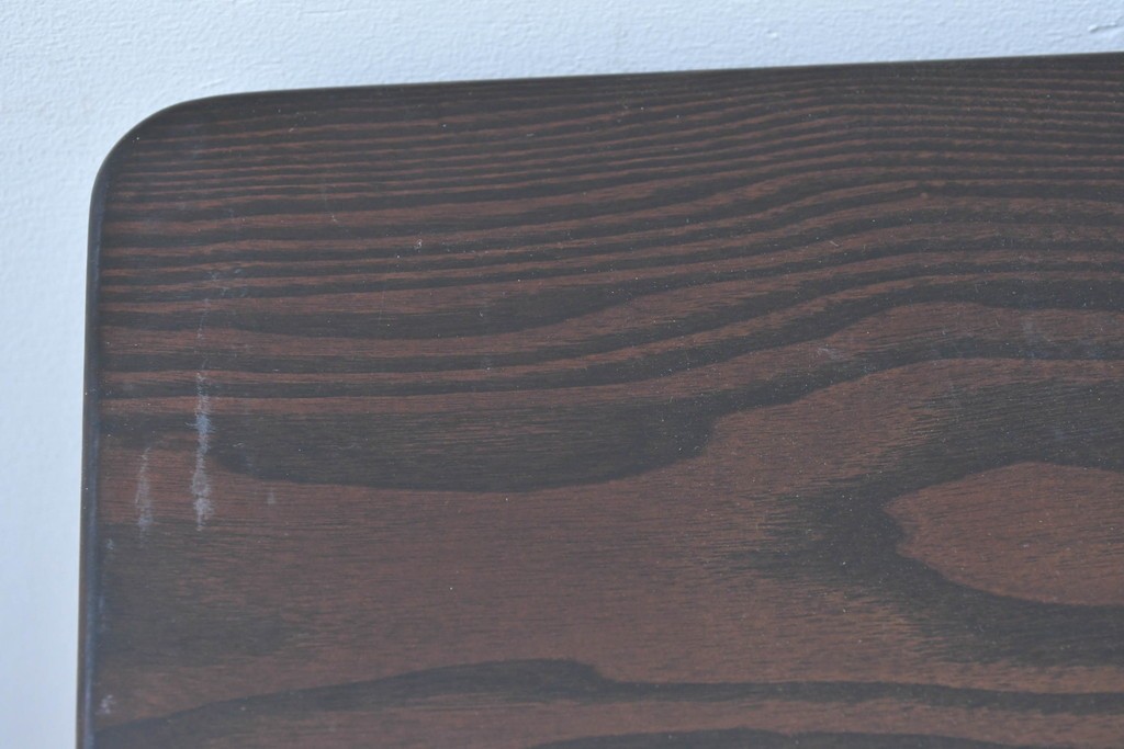 中古　美品　横浜クラシック家具　ノックオンウッド(knockonwood)　タモ材　重厚感のある挽き物脚のダイニングテーブル　定価約55万円　(R-086618)