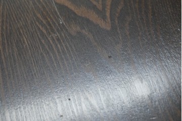 中古　美品　横浜クラシック家具　ノックオンウッド(knockonwood)　タモ材　重厚感のある挽き物脚のダイニングテーブル　定価約55万円　(R-086618)