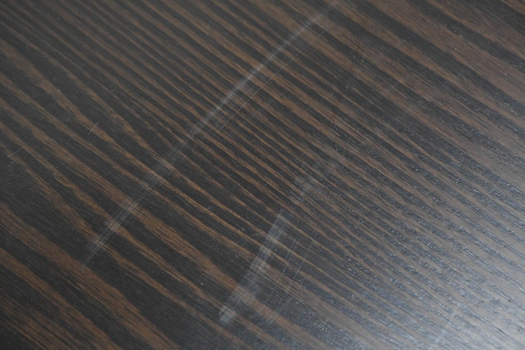 中古　美品　横浜クラシック家具　ノックオンウッド(knockonwood)　タモ材　重厚感のある挽き物脚のダイニングテーブル　定価約55万円　(R-086618)