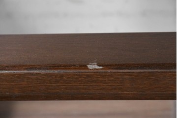 中古　美品　横浜クラシック家具　ノックオンウッド(knockonwood)　タモ材　重厚感のある挽き物脚のダイニングテーブル　定価約55万円　(R-086618)