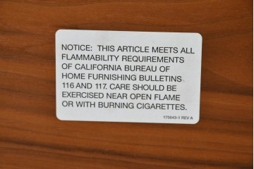 中古　Herman Miller(ハーマンミラー)　本革　こだわり抜かれた座り心地のイームズラウンジチェアとオットマンのセット　定価約113万円　(R-086620)