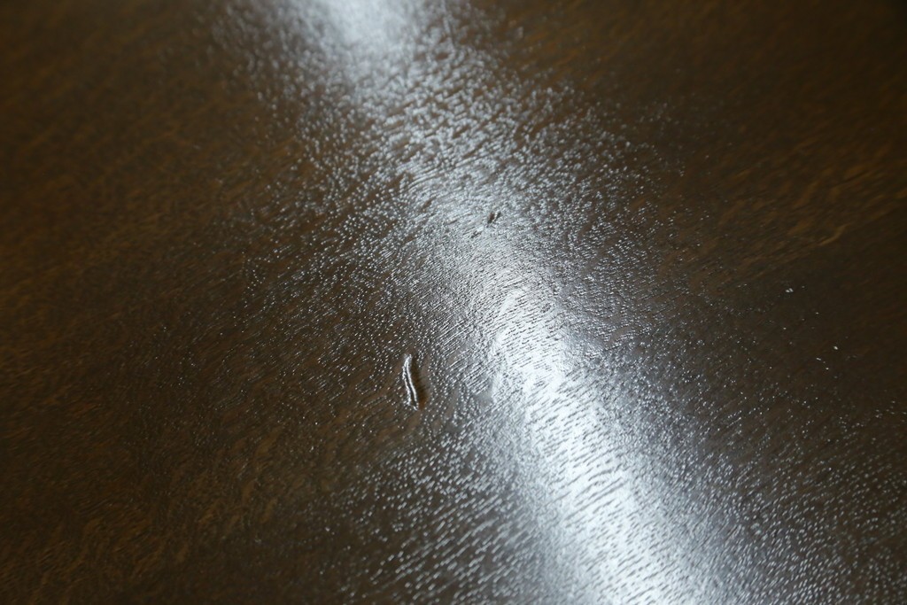 中古　超美品　使用感ほぼなし　横浜クラシック家具　ノックオンウッド(knockonwood)　楢(ナラ)材　クラシカルな引手金具のチェスト　定価約25万円　(R-086621)