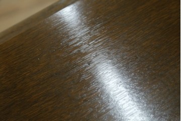 中古　超美品　使用感ほぼなし　横浜クラシック家具　ノックオンウッド(knockonwood)　楢(ナラ)材　クラシカルな引手金具のチェスト　定価約25万円　(R-086621)