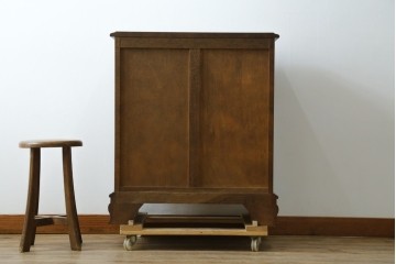 中古　超美品　使用感ほぼなし　横浜クラシック家具　ノックオンウッド(knockonwood)　楢(ナラ)材　クラシカルな引手金具のチェスト　定価約25万円　(R-086621)