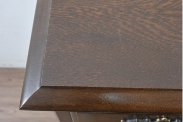 中古　超美品　使用感ほぼなし　横浜クラシック家具　ノックオンウッド(knockonwood)　楢(ナラ)材　クラシカルな引手金具のチェスト　定価約25万円　(R-086622)