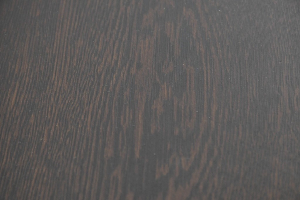 中古　超美品　使用感ほぼなし　横浜クラシック家具　ノックオンウッド(knockonwood)　楢(ナラ)材　クラシカルな引手金具のチェスト　定価約25万円　(R-086622)