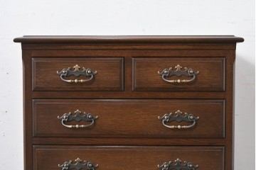 中古　超美品　使用感ほぼなし　横浜クラシック家具　ノックオンウッド(knockonwood)　楢(ナラ)材　クラシカルな引手金具のチェスト　定価約25万円　(R-086622)