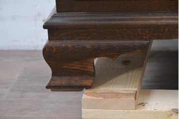 中古　超美品　使用感ほぼなし　横浜クラシック家具　ノックオンウッド(knockonwood)　楢(ナラ)材　クラシカルな引手金具のチェスト　定価約25万円　(R-086622)