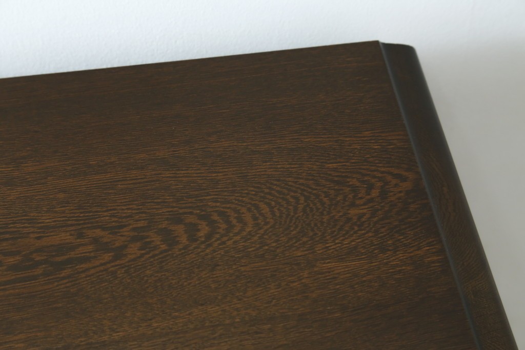 中古　超美品　使用感ほぼなし　横浜クラシック家具　ノックオンウッド(knockonwood)　楢(ナラ)材　クラシカルな引手金具のチェスト　定価約25万円　(R-086622)