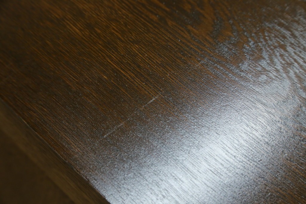 中古　超美品　使用感ほぼなし　横浜クラシック家具　ノックオンウッド(knockonwood)　楢(ナラ)材　クラシカルな引手金具のチェスト　定価約25万円　(R-086622)