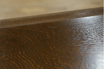 中古　超美品　使用感ほぼなし　横浜クラシック家具　ノックオンウッド(knockonwood)　楢(ナラ)材　クラシカルな引手金具のチェスト　定価約25万円　(R-086622)