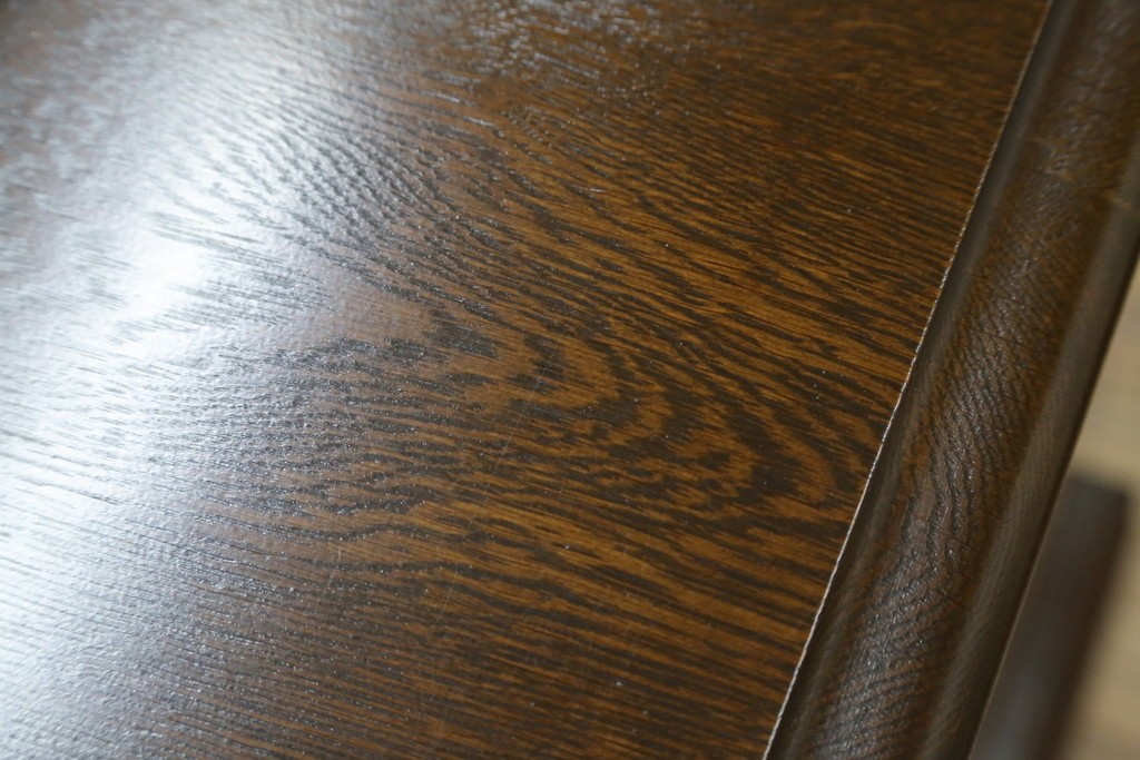 中古　超美品　使用感ほぼなし　横浜クラシック家具　ノックオンウッド(knockonwood)　楢(ナラ)材　クラシカルな引手金具のチェスト　定価約25万円　(R-086622)