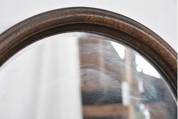 中古　別途有料でデスクにもリメイク可能!!　神戸洋家具　楢(ナラ)材　クラシカルな彫刻入りのドレッサー　(R-086623)