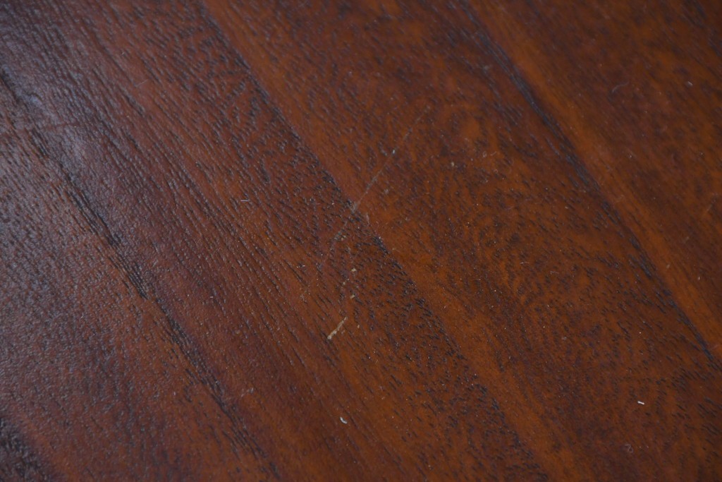 中古　民芸家具　時代箪笥風　引き戸収納付きの小振りな整理箪笥　(R-086624)