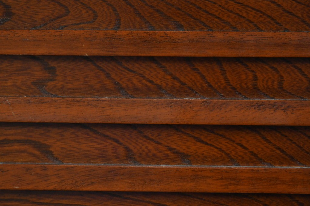 中古　民芸家具　時代箪笥風　引き戸収納付きの小振りな整理箪笥　(R-086624)