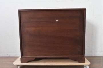 中古　民芸家具　時代箪笥風　引き戸収納付きの小振りな整理箪笥　(R-086624)