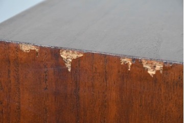 中古　民芸家具　時代箪笥風　引き戸収納付きの小振りな整理箪笥　(R-086624)