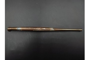 金工師 吉田省吾作　純銀製　花鳥図の金象嵌が美しい純村田張煙管　共箱付き　(R-086632)