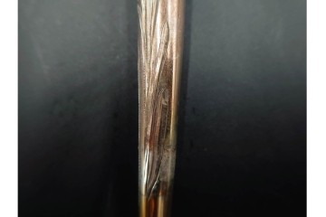 金工師 吉田省吾作　純銀製　花鳥図の金象嵌が美しい純村田張煙管　共箱付き　(R-086632)