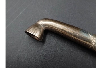 金工師 吉田省吾作　純銀製　花鳥図の金象嵌が美しい純村田張煙管　共箱付き　(R-086632)