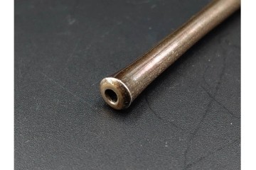 金工師 吉田省吾作　純銀製　花鳥図の金象嵌が美しい純村田張煙管　共箱付き　(R-086632)