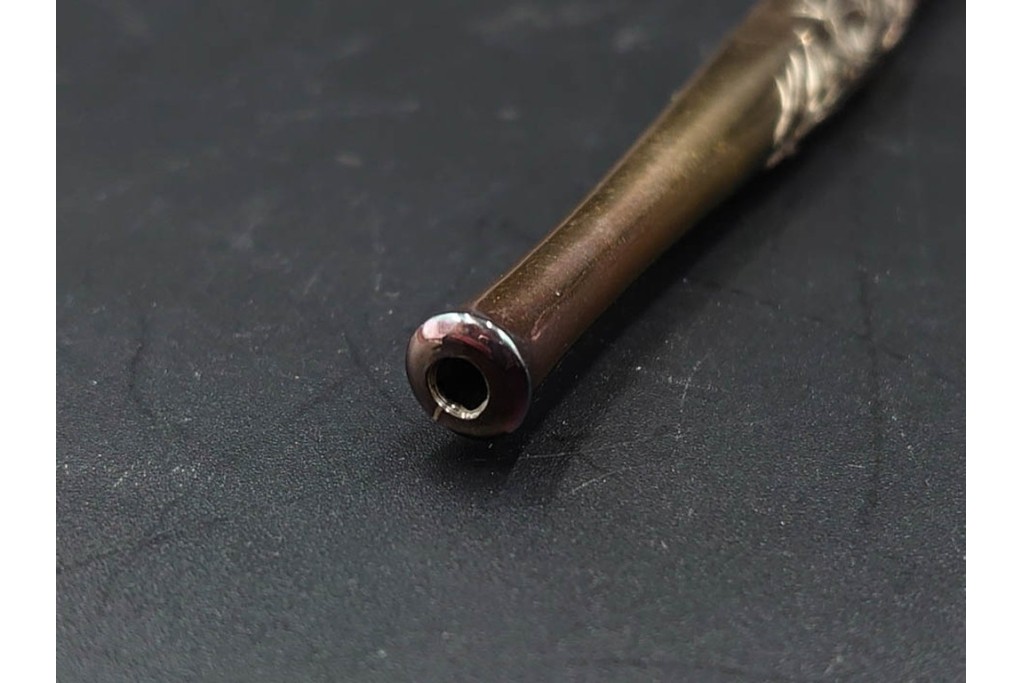 金工師 吉田省吾作　純銀製　秋の草花図があしらわれた純村田張煙管　共箱付き　(R-086634)