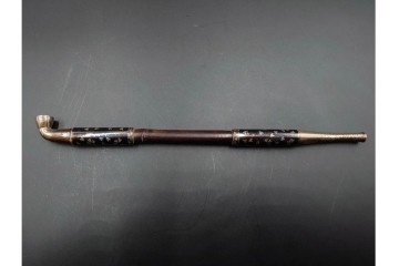 金工師 吉田省吾作　銀製　桜図が施された純村田張煙管　共箱付き　(R-086635)