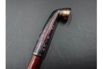 金工師 吉田省吾作　銀製　桜図が施された純村田張煙管　共箱付き　(R-086636)