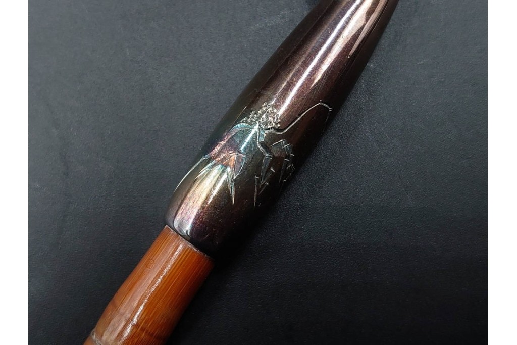 純銀製　象嵌　花鳥彫が優美な煙管2点セット　共箱付き　(R-086640)