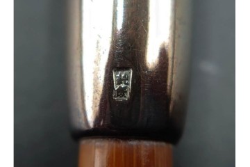 純銀製　象嵌　花鳥彫が優美な煙管2点セット　共箱付き　(R-086640)