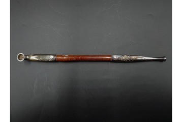 純銀製　象嵌　花鳥彫が優美な煙管2点セット　共箱付き　(R-086640)