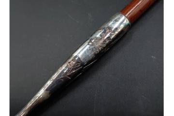 純銀製　象嵌　花鳥彫が優美な煙管2点セット　共箱付き　(R-086640)